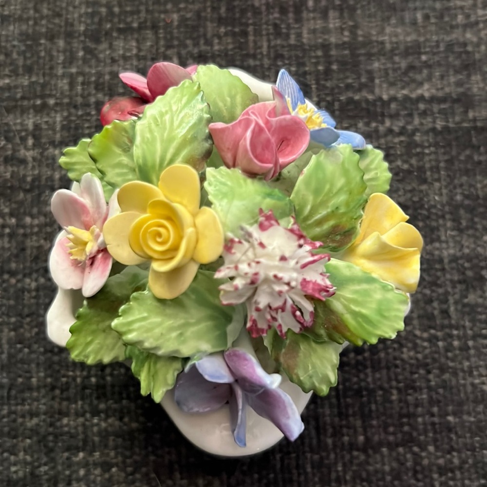 Vintage Royal Adderley posy of flowers in a shell